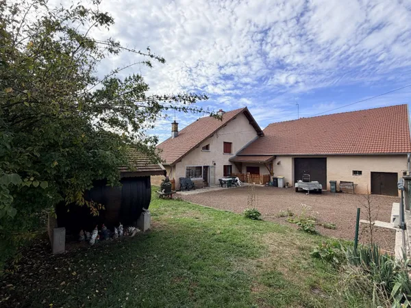 Fermette 6 pièces 144 m²