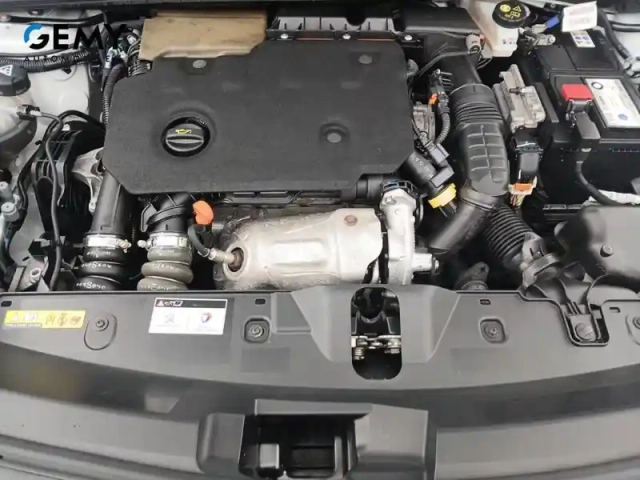 Peugeot 2008 bluehdi 110 s&amp;s bvm6 — photo 12