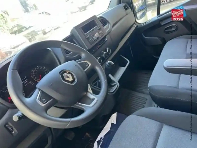 Renault Master fg f3500 l2h2 2.3 blue dci 135ch confort euro6e — photo 15