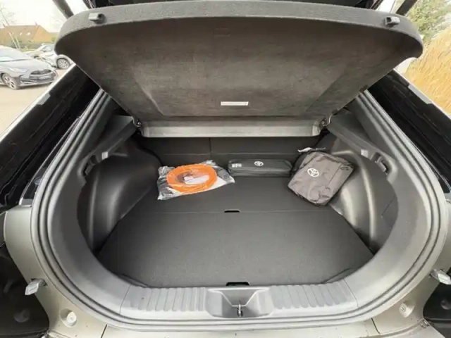 Toyota C-Hr design grande autonomie 77 kwh 224ch + — photo 14
