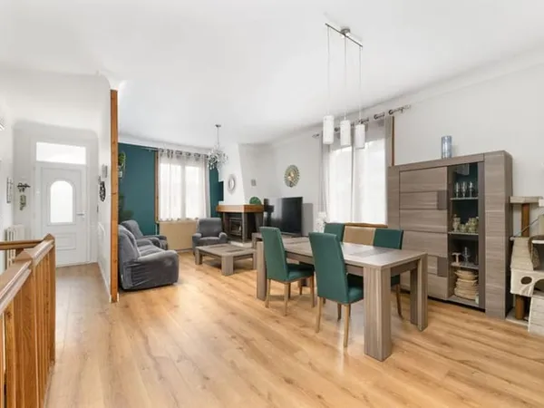 Maison 5 pièces 160 m²