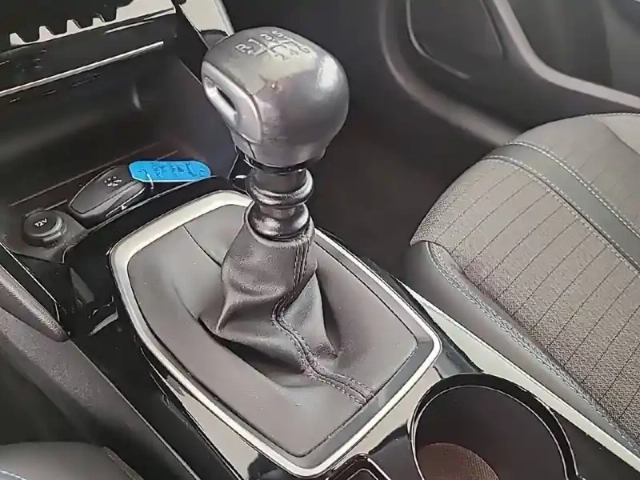 Peugeot 208 puretech 100 s&amp;s bvm6 — photo 14