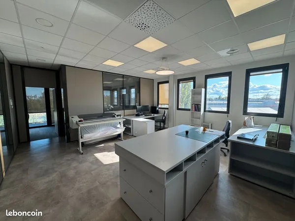 Loue espace bureau BEYNOST