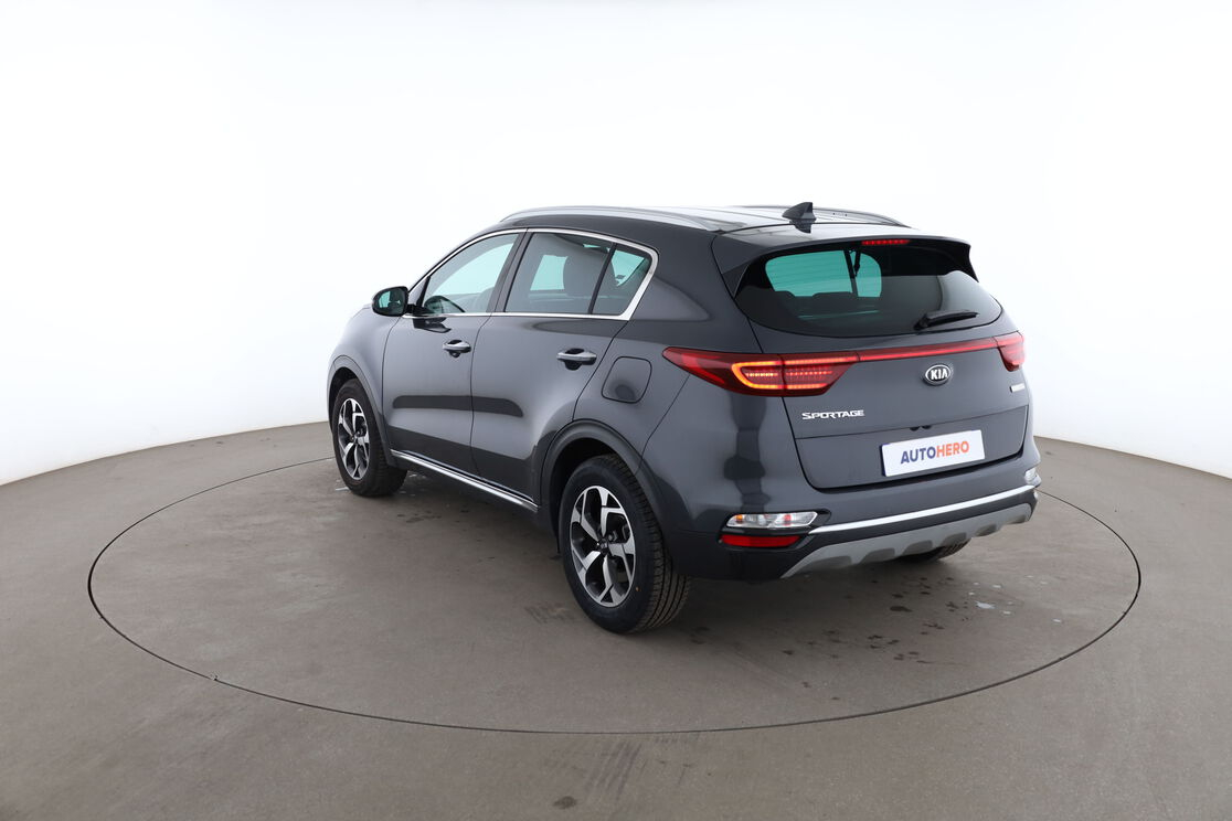 Kia Sportage 1.6 CRDi MHEV Design 2WD DCT7 — photo 3