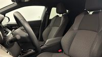 Toyota C-Hr 122h Edition 2WD E-CVT MY22 — photo 12