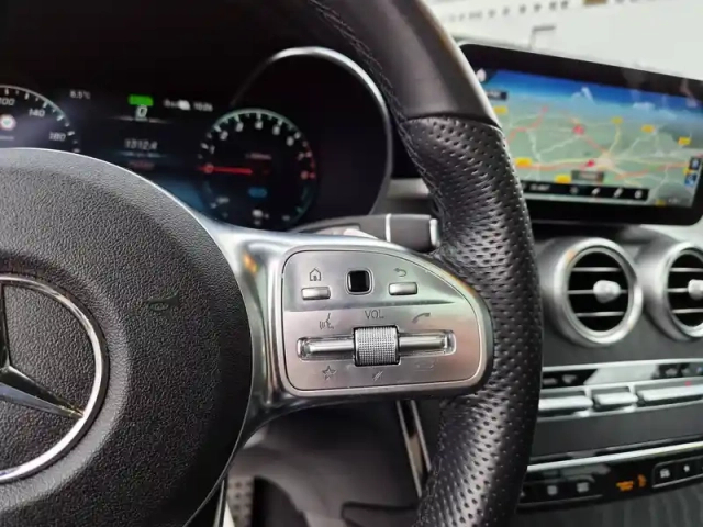 Mercedes Glc 300 e 9g-tronic 4matic — photo 20