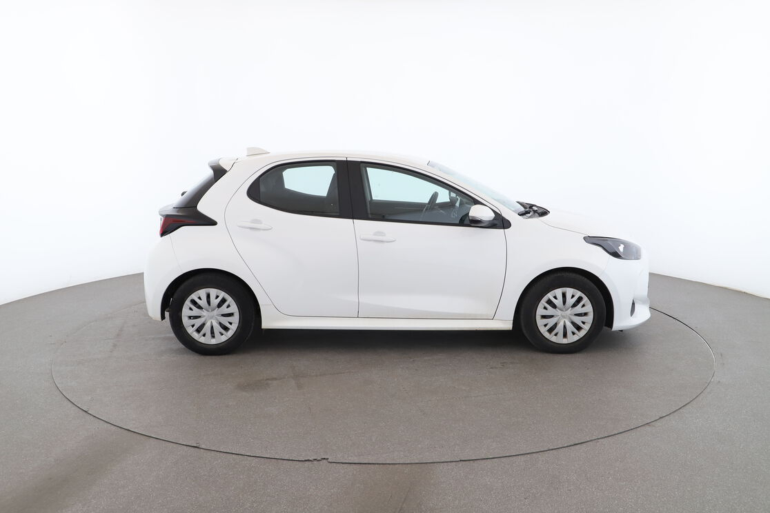 Toyota Yaris 1.5 Hybride Dynamic — photo 6