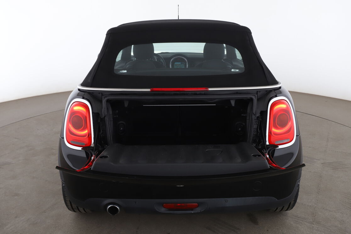 MINI Cabrio Cooper BV6 — photo 16