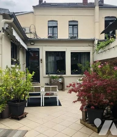 Immeuble 377 m²