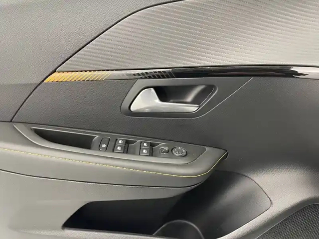 Peugeot 208 electrique 50 kwh 136ch — photo 38