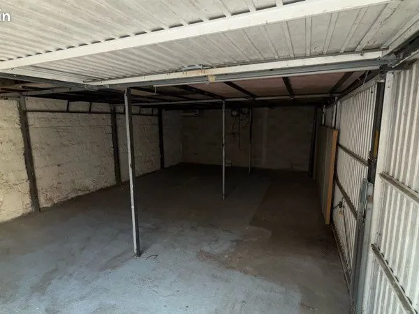 Stockage Location La Courneuve 50m² 600€