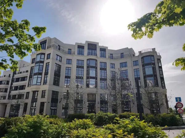 Local 237 m²