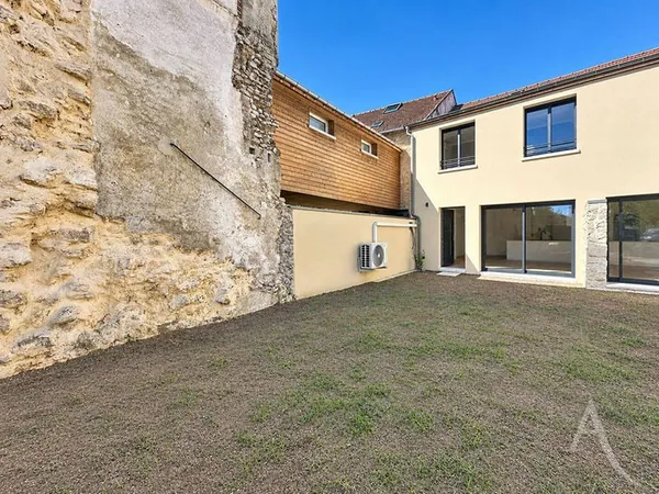 Maison 3 pièces 81 m²