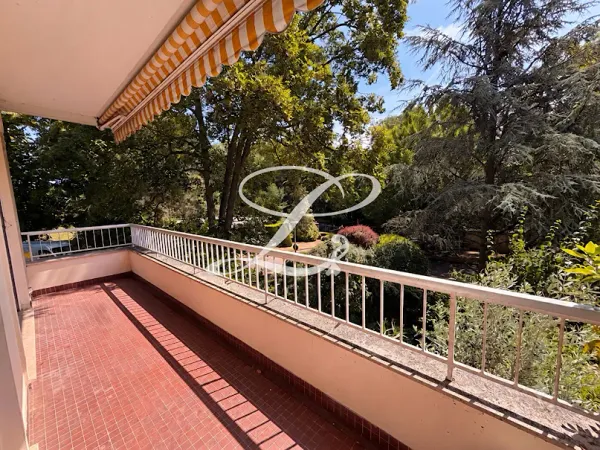 Appartement 5 pièces 122 m²