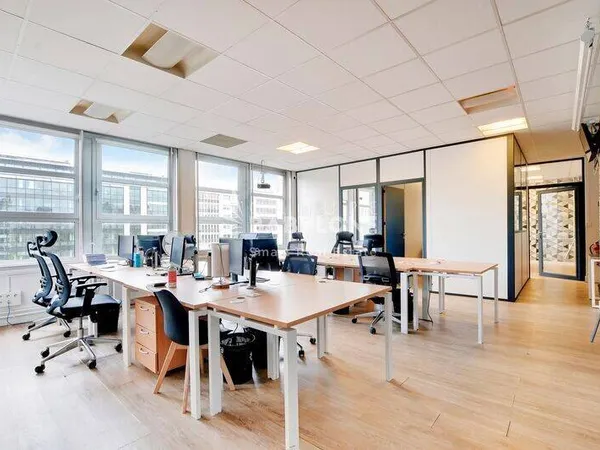 Bureaux 319 m²