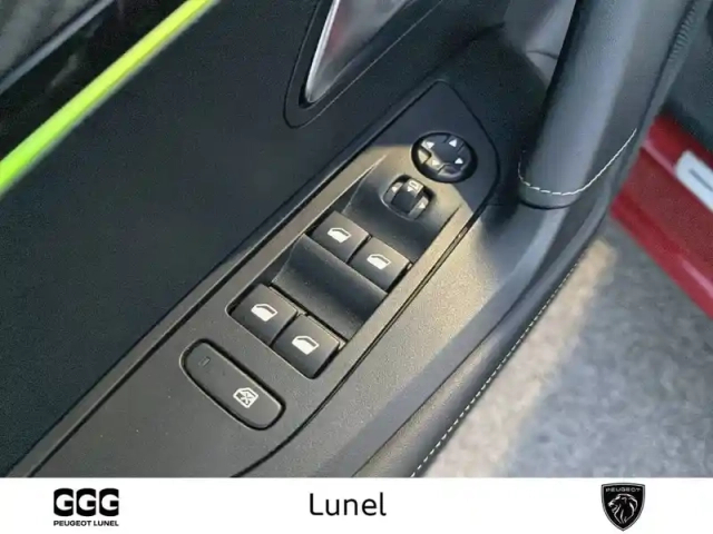 Peugeot 2008 puretech 130 s&amp;s eat8 — photo 12