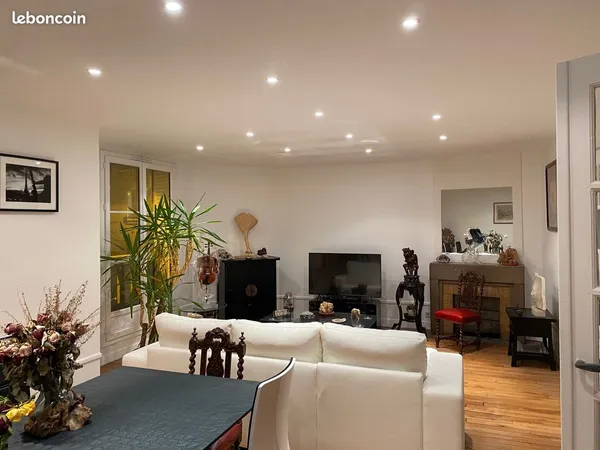 Superbe appartement grands volumes