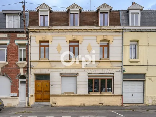 Maison 10 pièces 245 m²