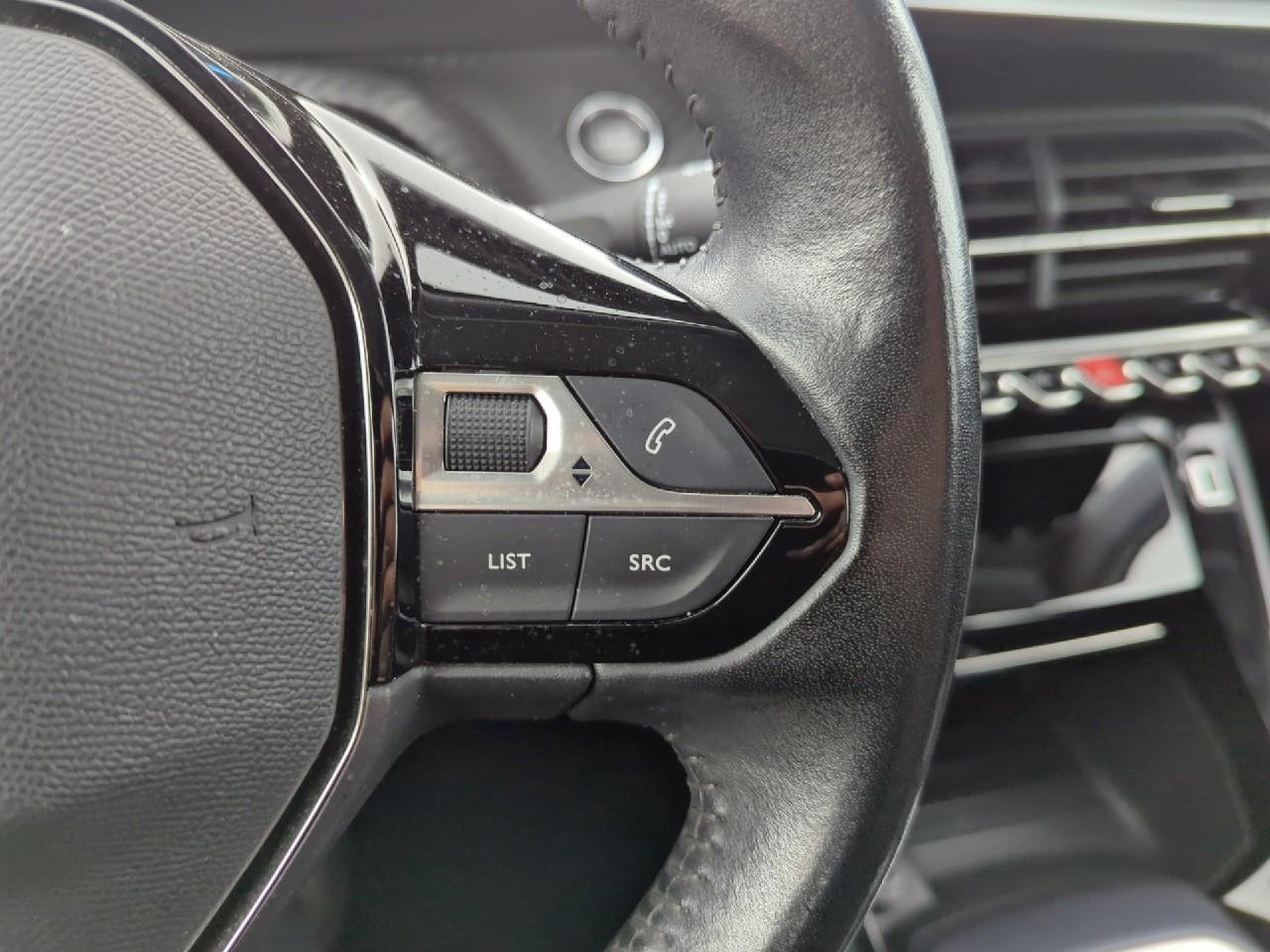 Peugeot 2008 puretech 130 s&s bvm6 allure — photo 19