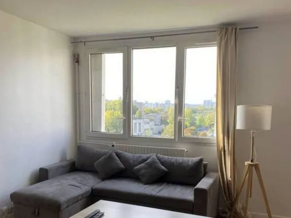 Location meublée chambre 11 m² Saint-Denis (93200)