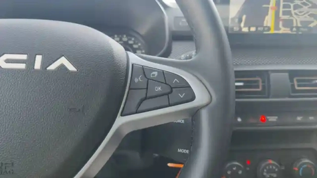 Dacia Sandero eco-g 100 gsr2 — photo 18