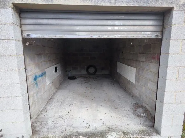 Garage à vendre