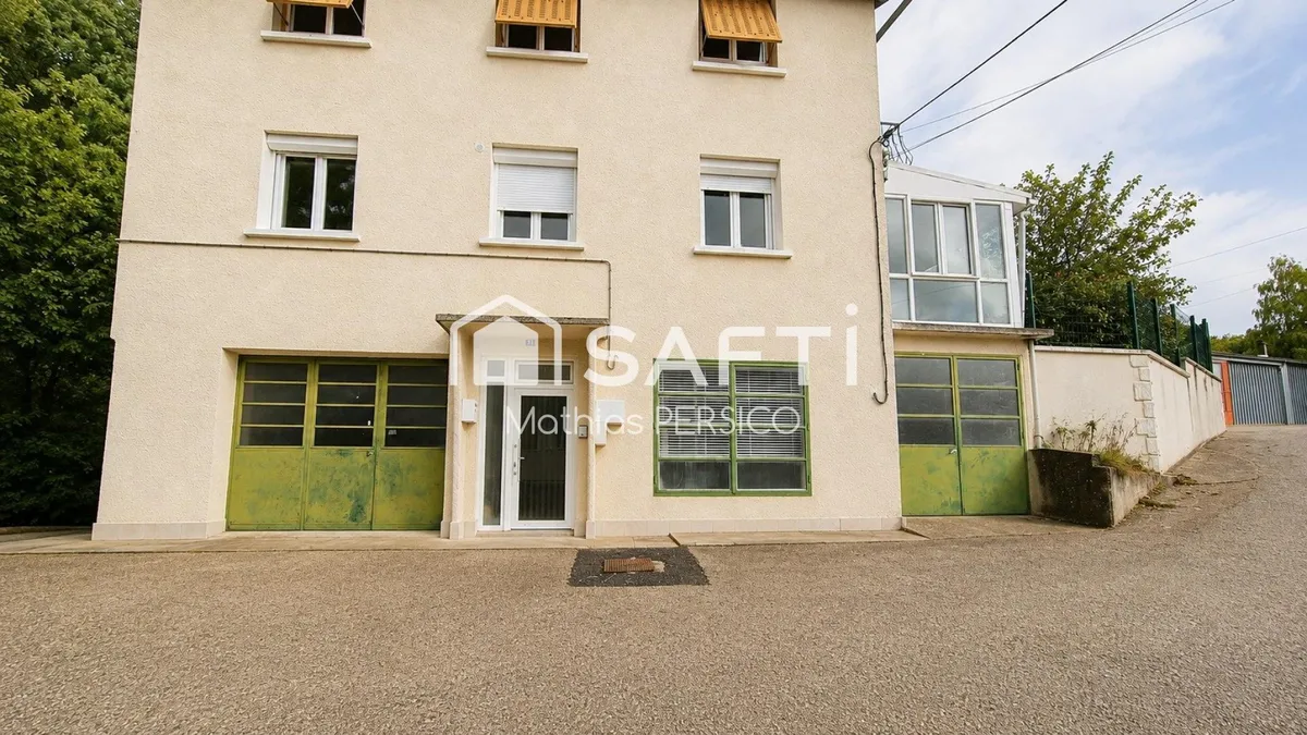 Photo 1