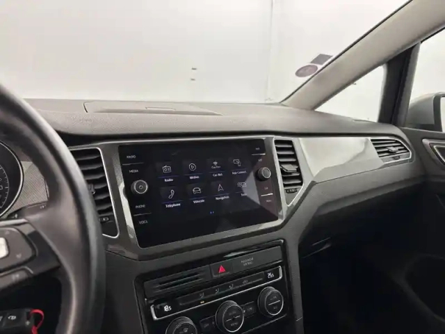 Volkswagen Golf Sportsvan 1.0 tsi 115 bvm6 — photo 27