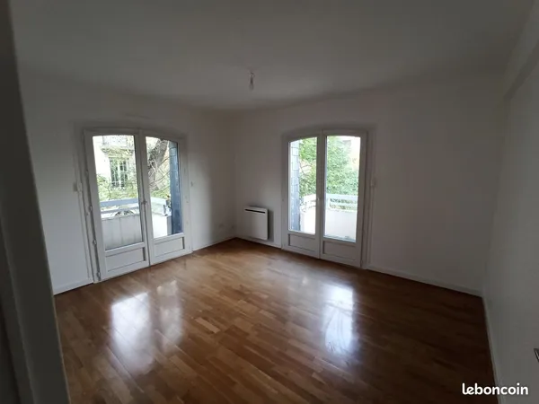 F2 proche plateau central, Lycées Fac