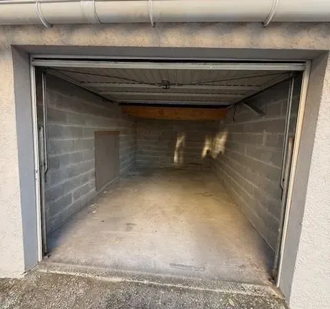 Parking 15 m²