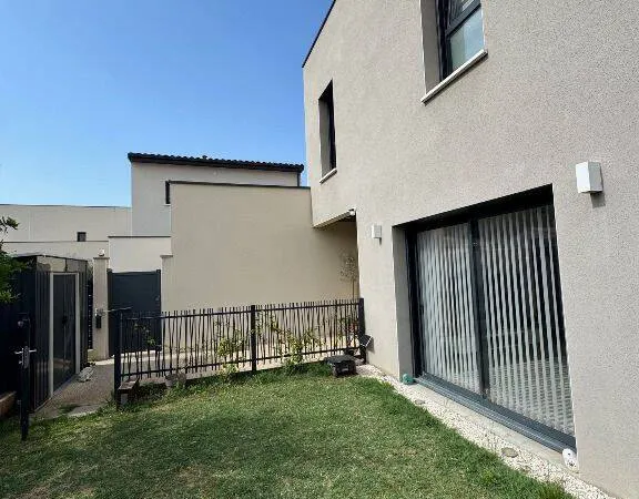 Maison 6 pièces 180 m²
