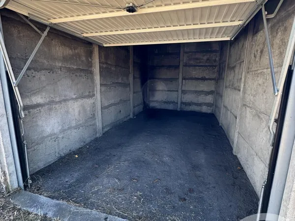 Parking 16 m²