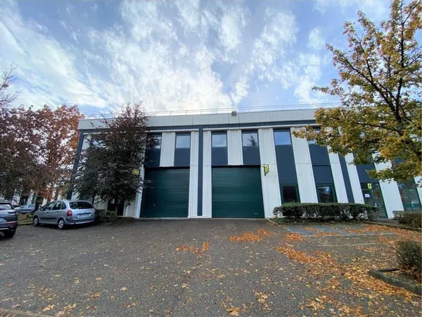 Local d'activité 4221 m²