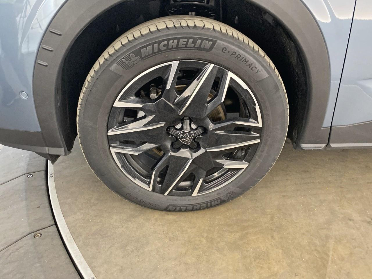 Peugeot 3008 hybrid 145 e-dcs6 gt — photo 11