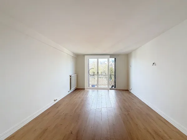 4 pieces  3 chambres  81 m2  Box &amp; cave  Aucun travaux