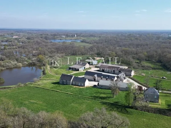 Exceptionnel domaine sur plus de 250 hectares à vendre au coeur