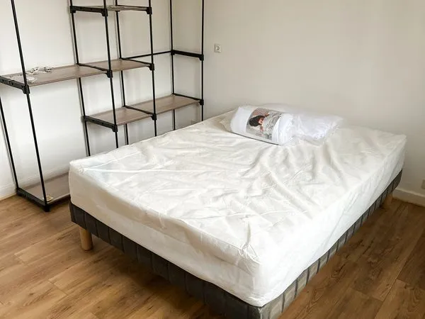 Chambre en colocation meublé