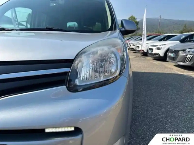 Renault Kangoo blue dci 115 — photo 23