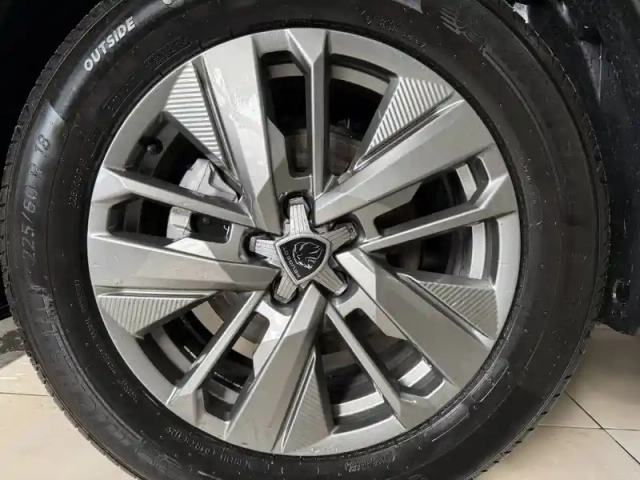 Peugeot 3008 hybrid 145 e-dcs6 — photo 6