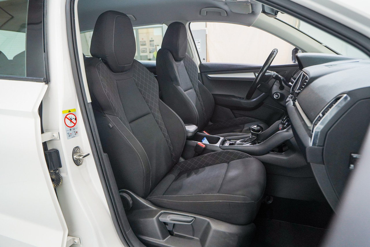 Skoda Karoq — photo 14