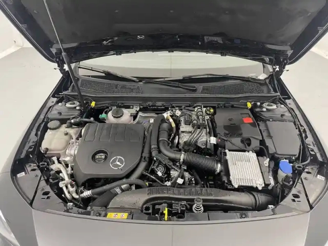 Mercedes Cla coupé 250 e hybrid eq 8g-dct — photo 20