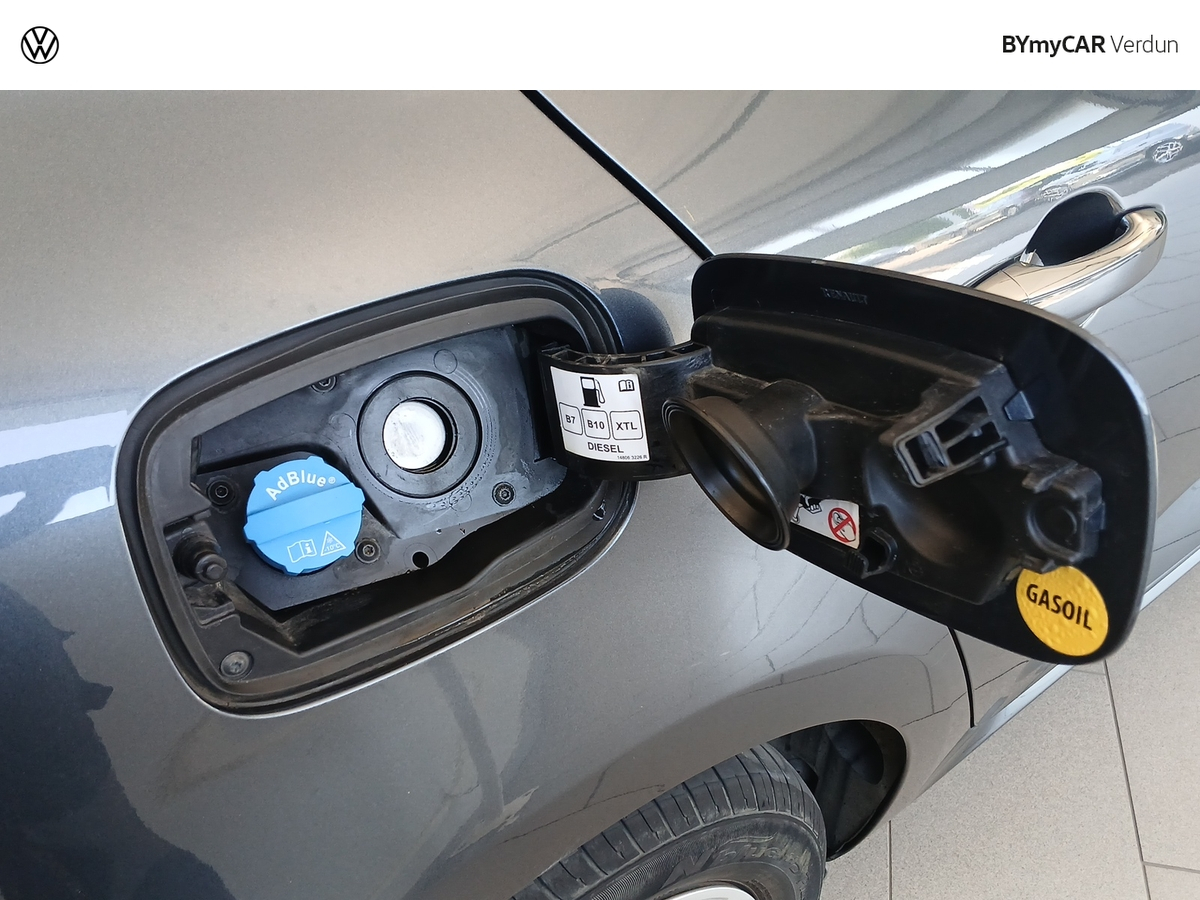 Renault Mégane IV Berline Blue dCi 115 - 21B — photo 22