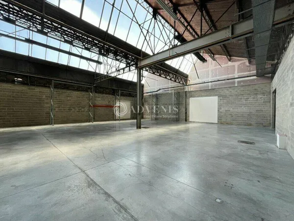 Local d'activité 1 pièce 188 m²