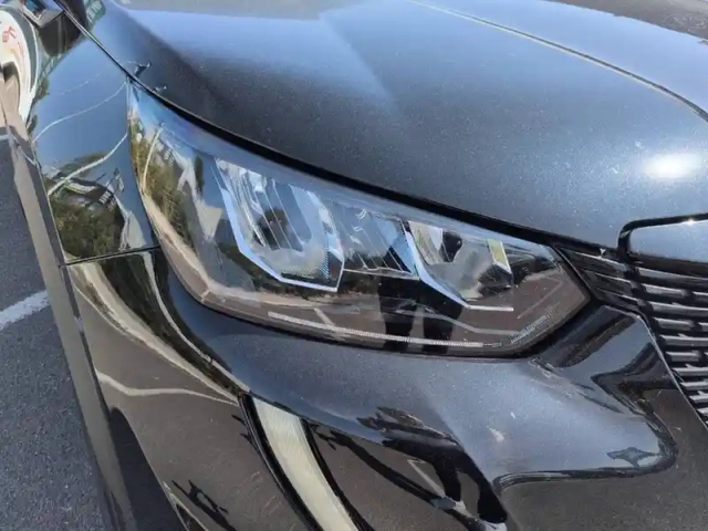 Peugeot 2008 electrique 136 ch — photo 16