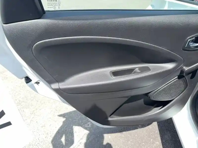 Renault Zoé zoe r110 - my22 — photo 22
