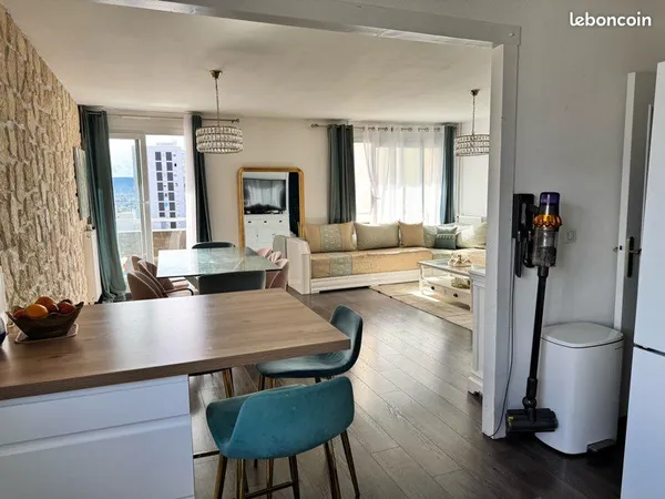 F4 lumineux et garage privé