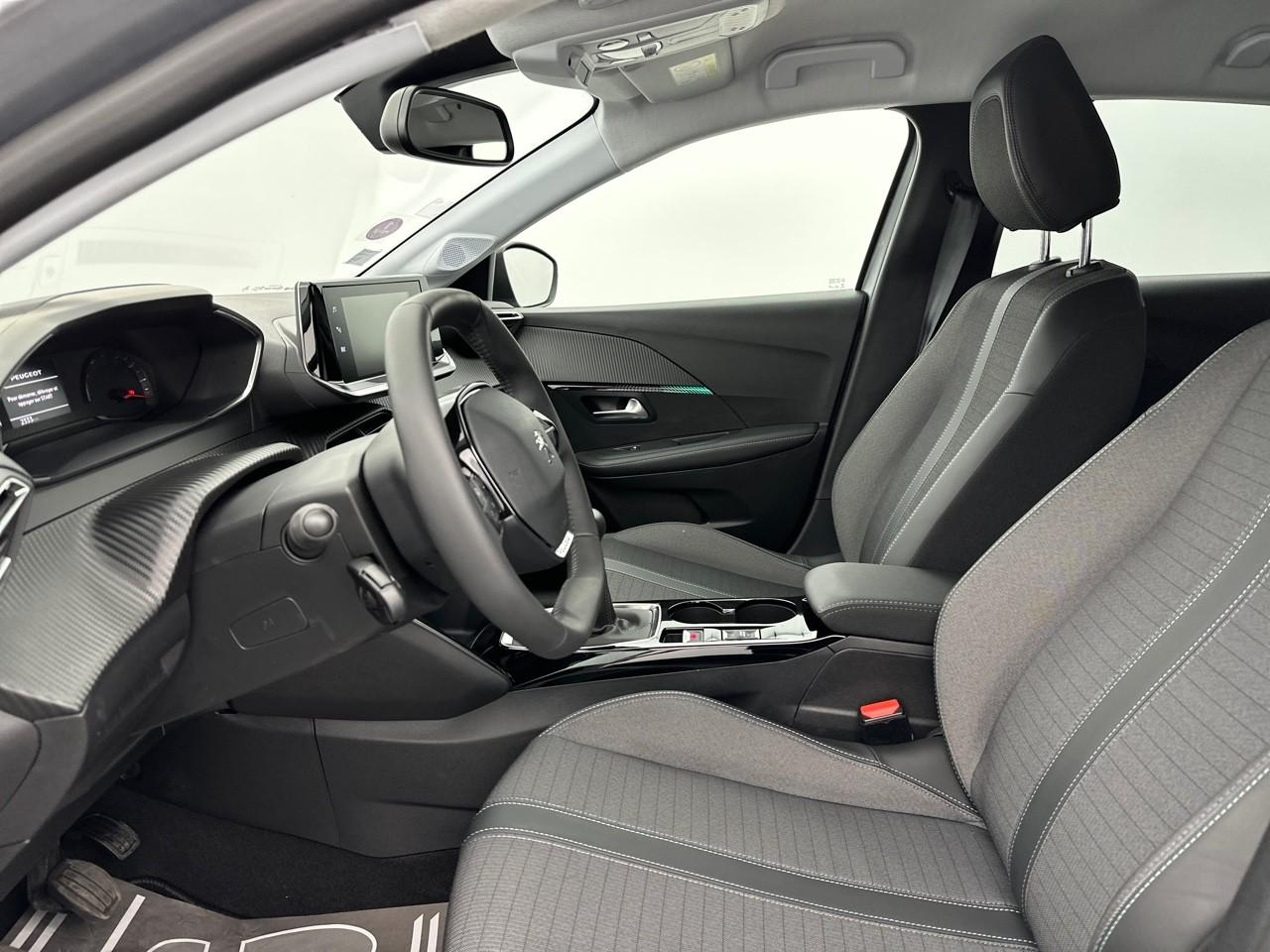 Peugeot 208 puretech 100 s&s bvm6 allure — photo 9