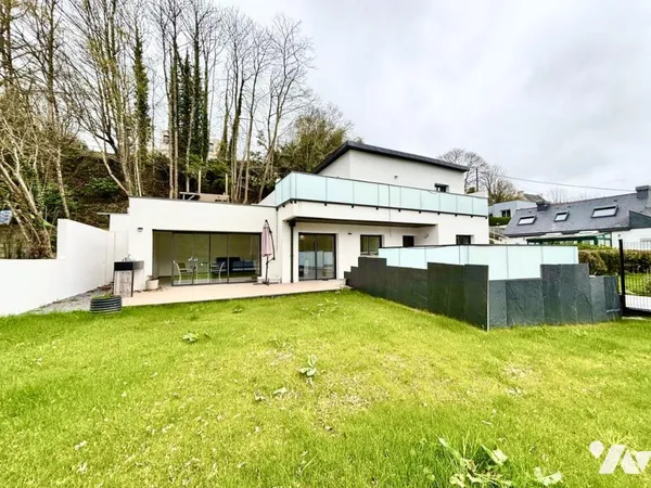 Maison 6 pièces 140 m²