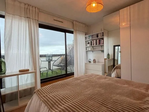 2 pièces avec clim, terrasse 17m², place parking