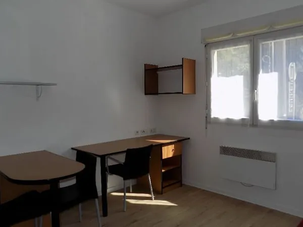 Studio 1 pièce 20 m²